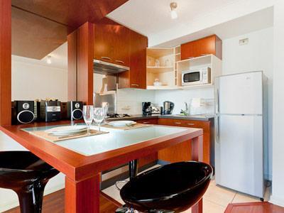 Plaza Apartment *