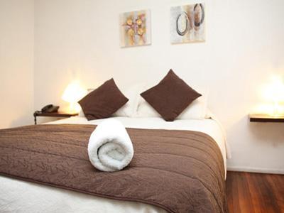 Plaza Londres 77 Khách sạn 3*