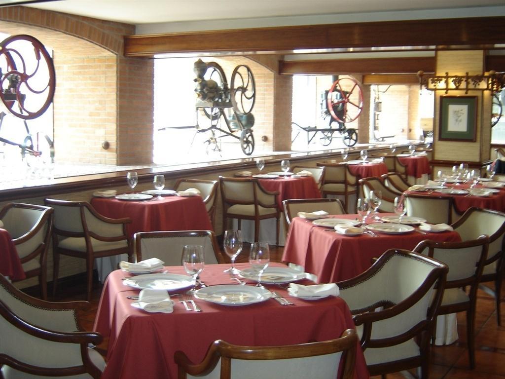 Hotel Almacruz Y Centro De Convenciones Santiago