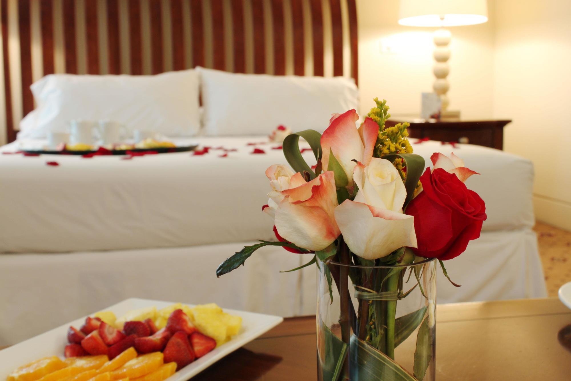 Hotel Torremayor Lyon Santiago