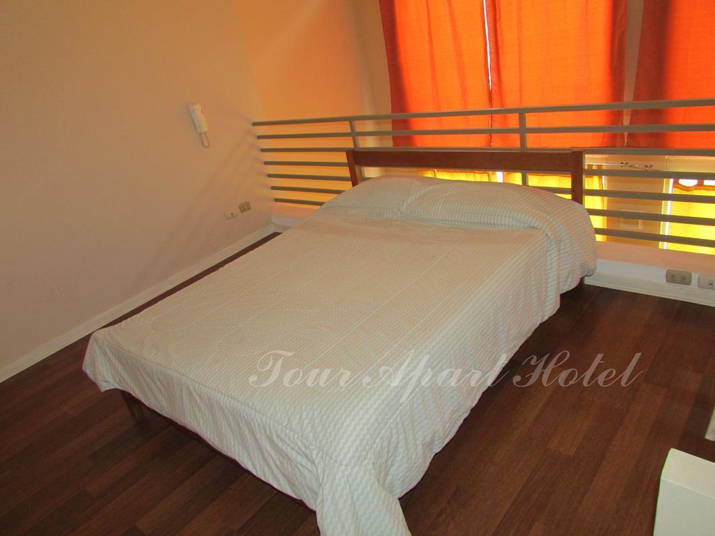 Tour Apartment