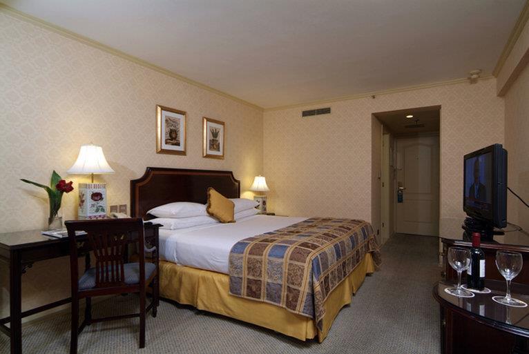 Park Plaza Hotel