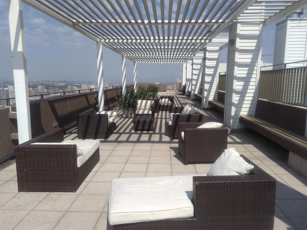 Carmen Con Argomedo, Parking Por Pagar Apartment
