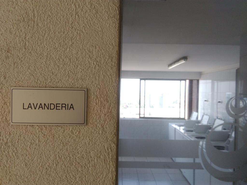 Carmen Con Argomedo, Parking Por Pagar Apartment