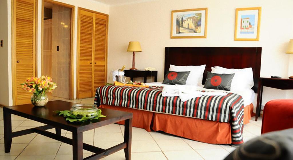 Khách sạn Nogales By Tempo Rent 3*
