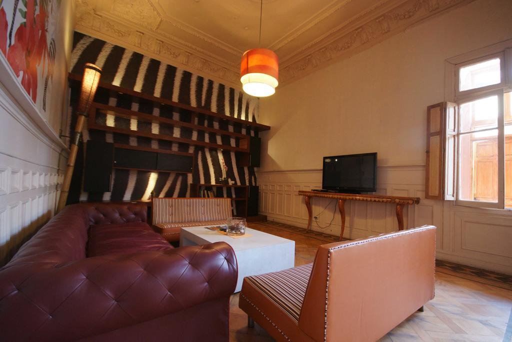 Happy House Albergue