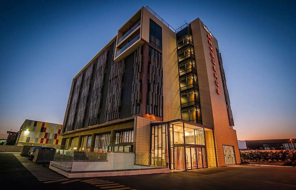 Courtyard By Marriott Airport 4*