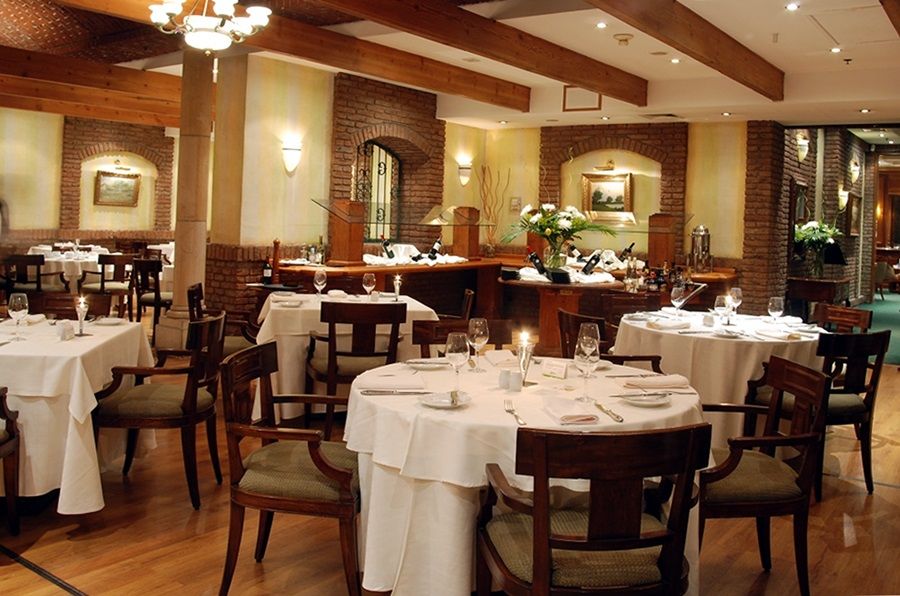 Nh Collection Plaza Hotel