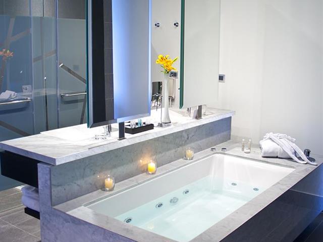 Hotel Radisson Petra La Dehesa 5*