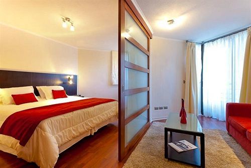 Plaza Apartment *