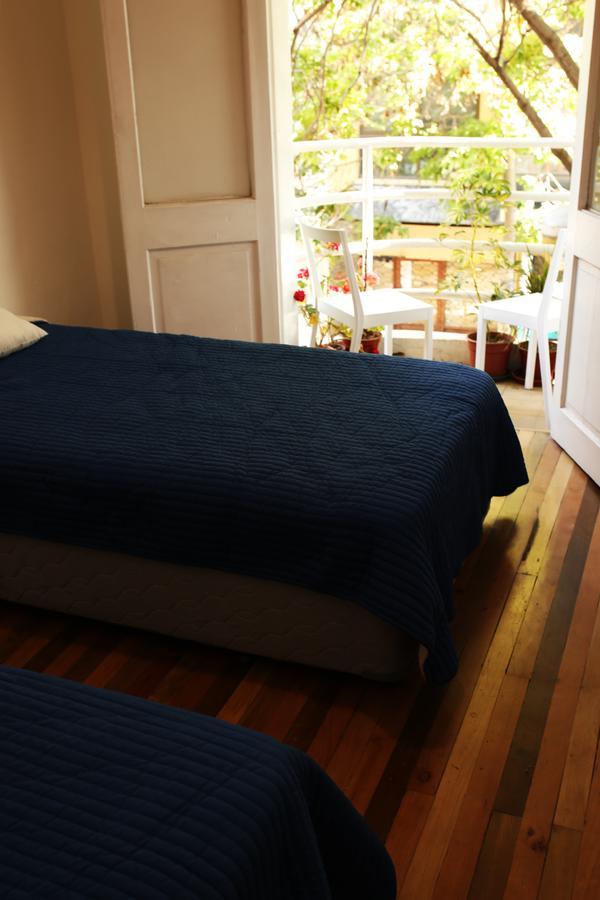 Albergue Avion Rojo *