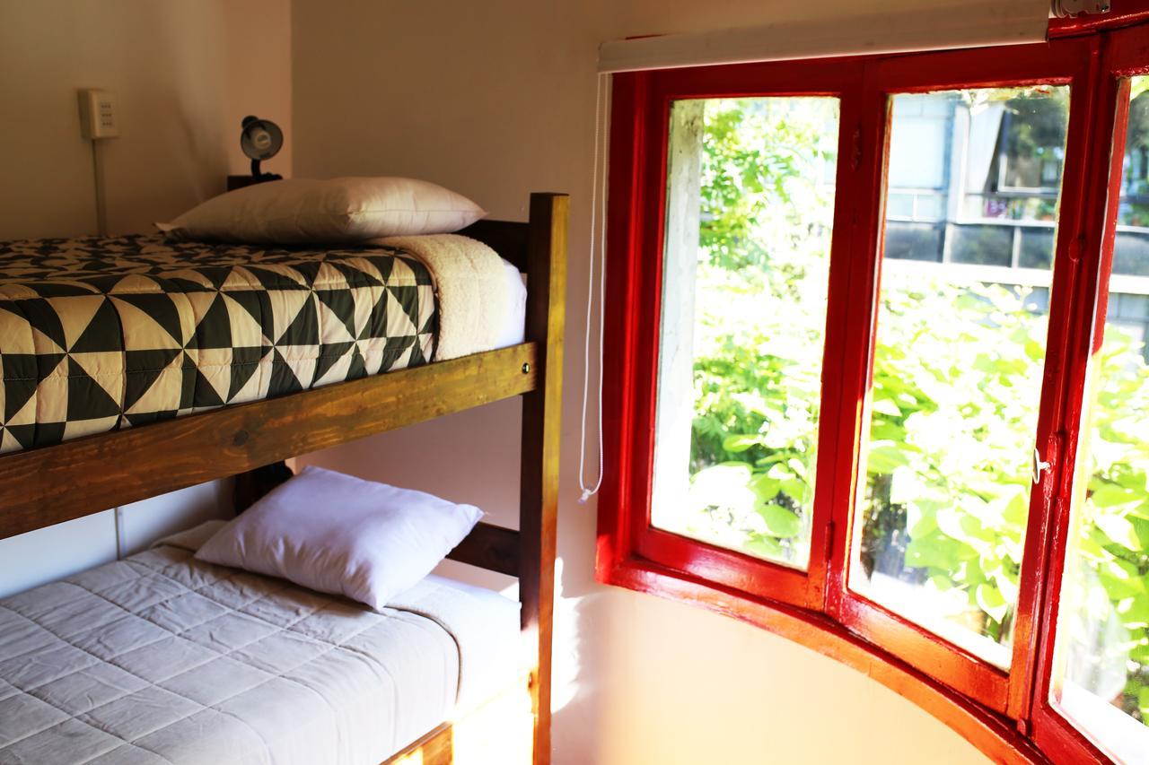 Albergue Avion Rojo *