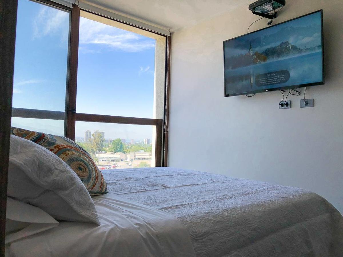 Charming - W/mountain View, Pool, & Gym Apartment