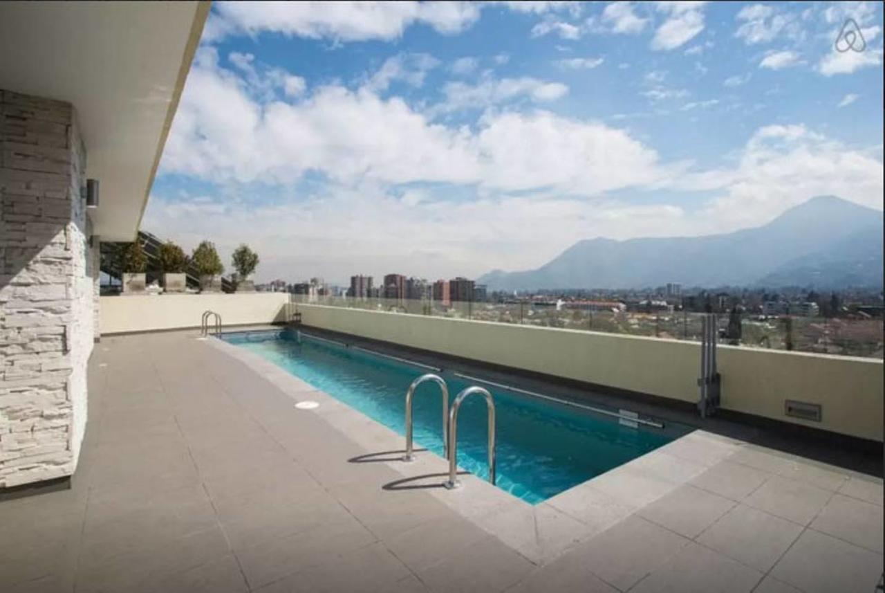Charming - W/mountain View, Pool, & Gym Apartment Santiago