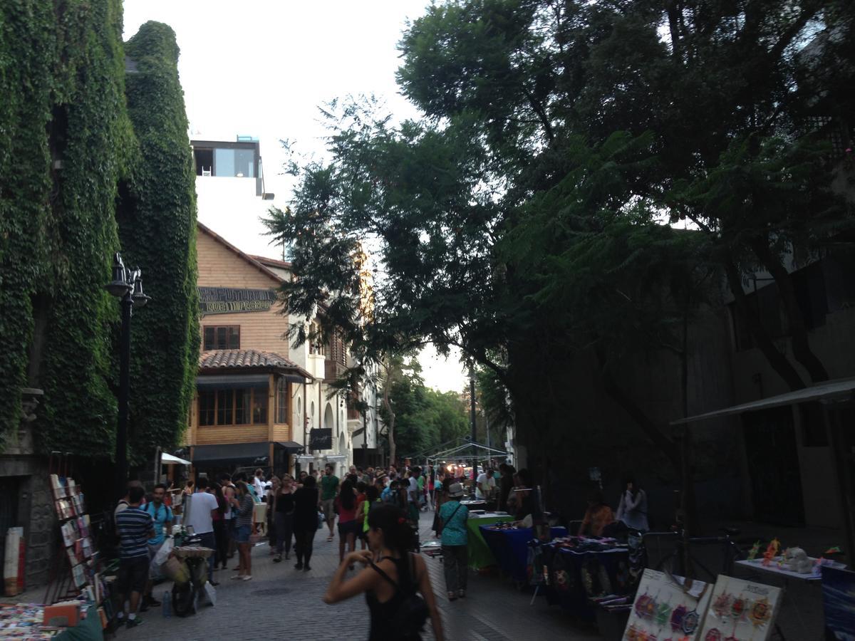 Aparthotel Azzai Bellas Artes Santiago