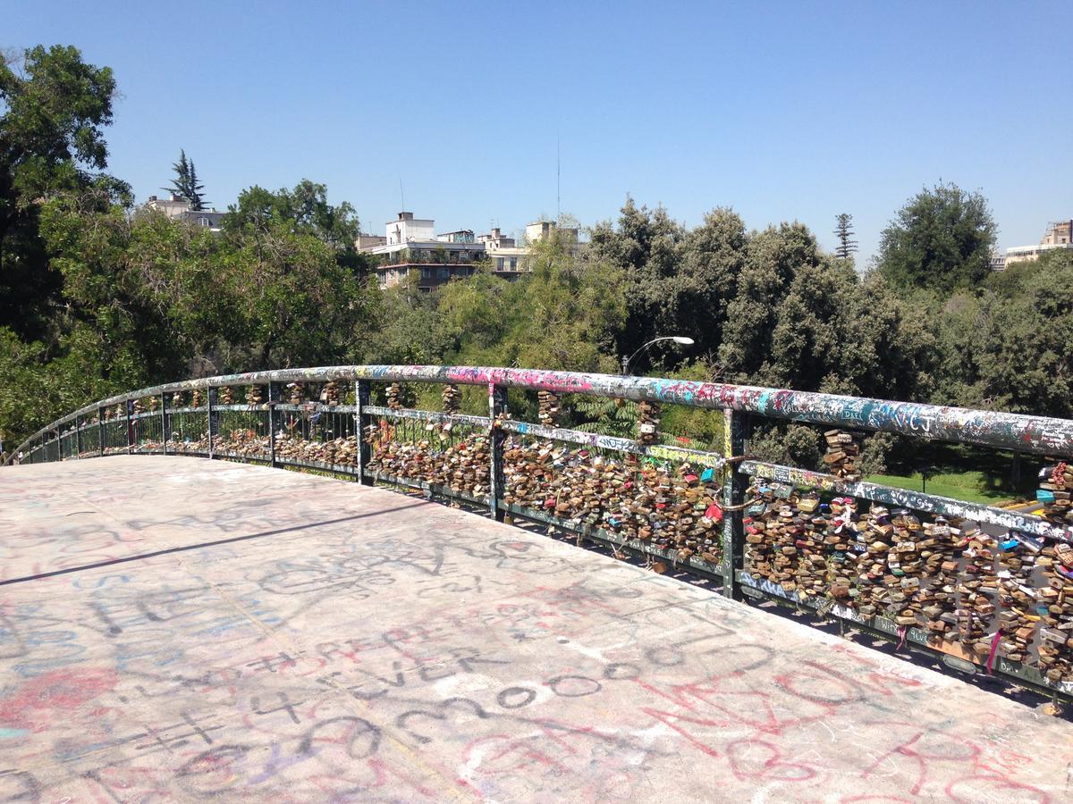 Azzai Bellas Artes Aparthotel