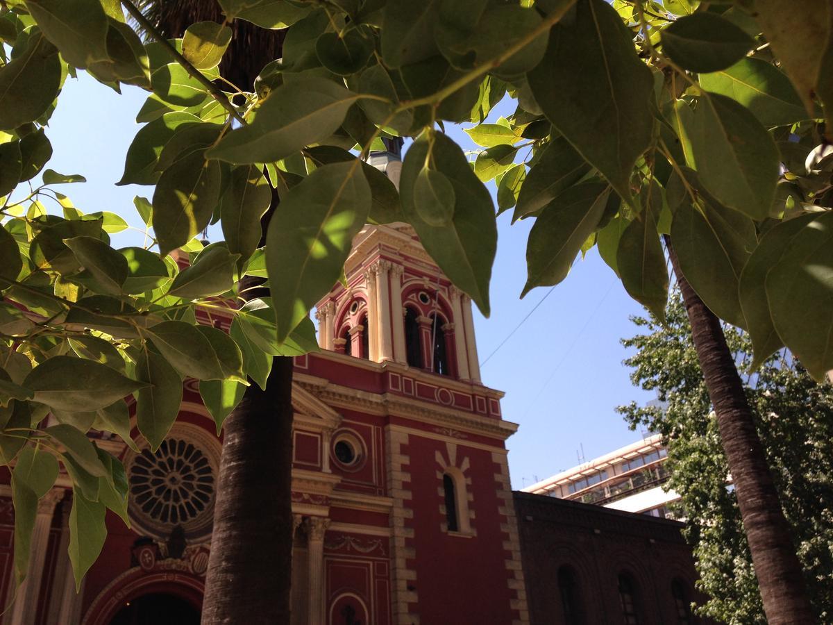 Azzai Bellas Artes Aparthotel Santiago