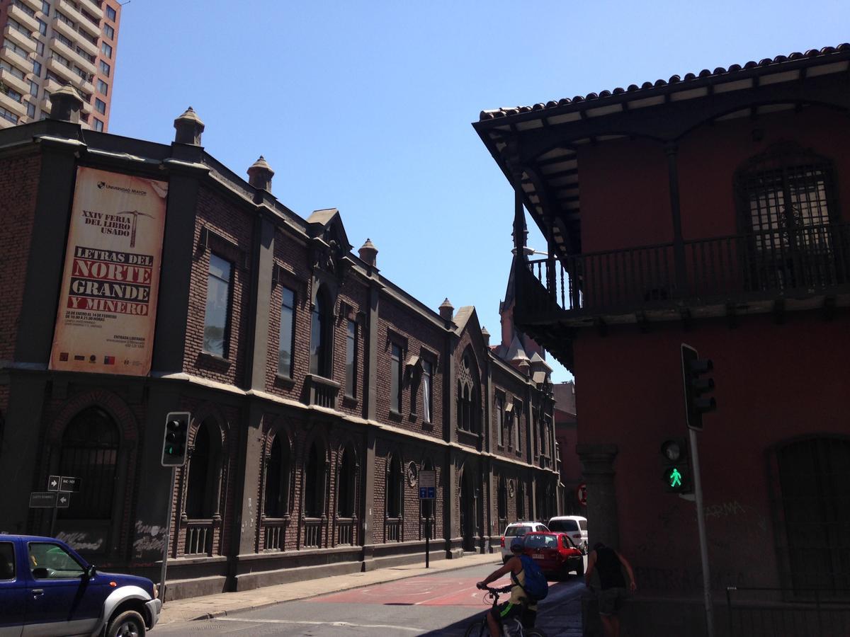 Azzai Bellas Artes Aparthotel
