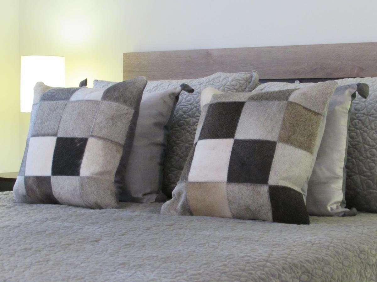 Apartment Central Suites / San Martin