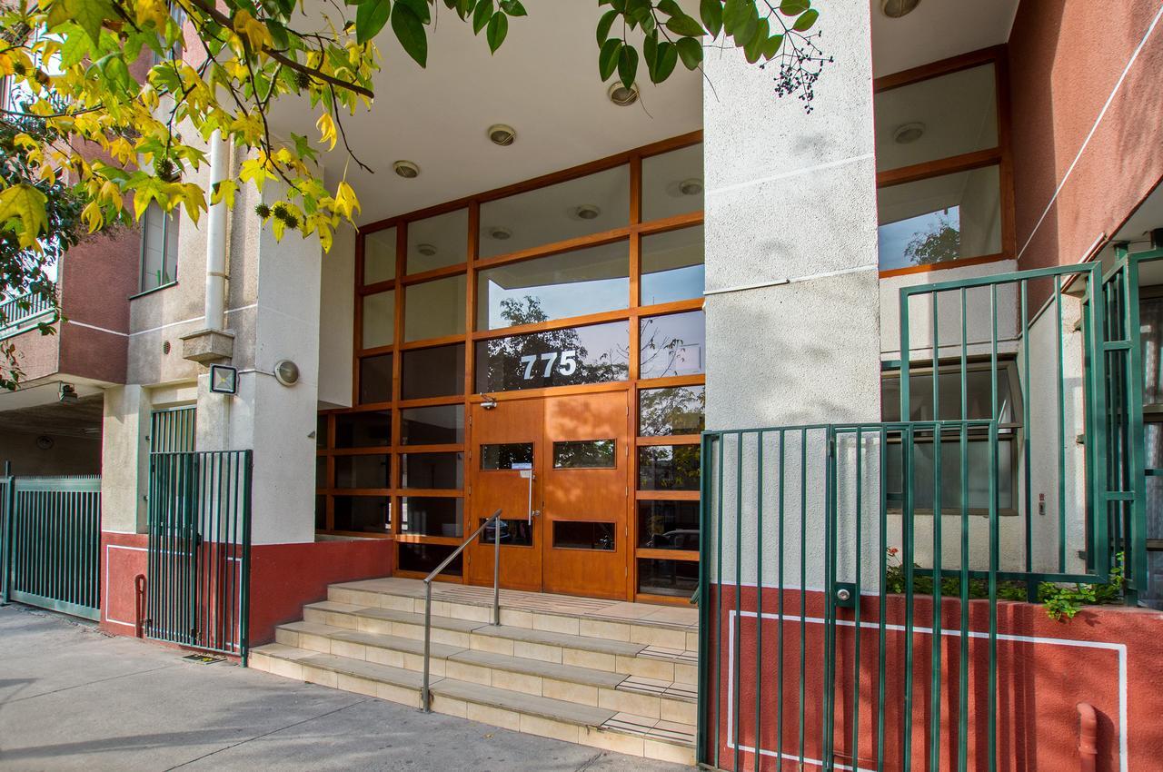 Aos General Baquedano Apartment