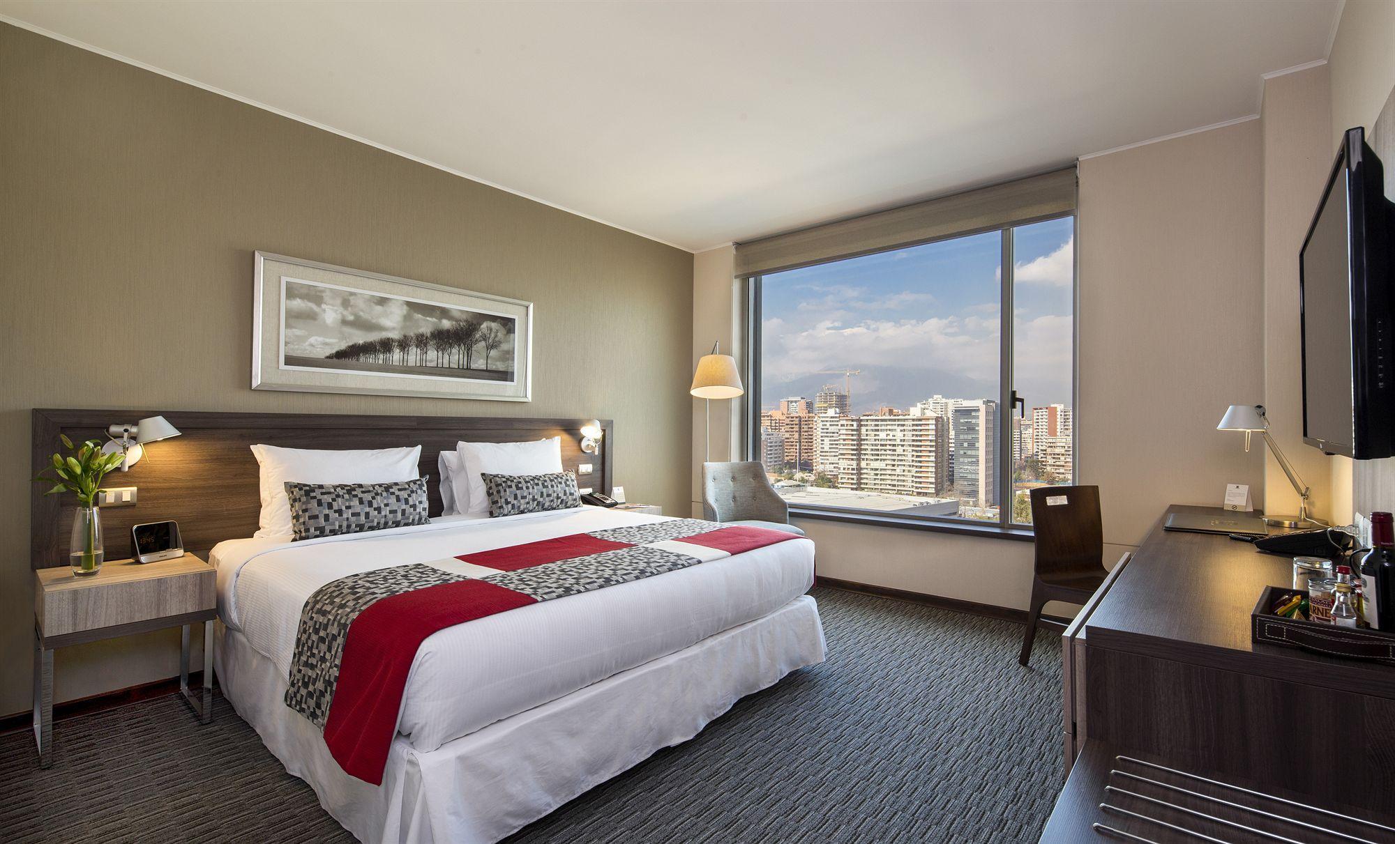 Radisson Blu Plaza El Bosque Hotel 4*