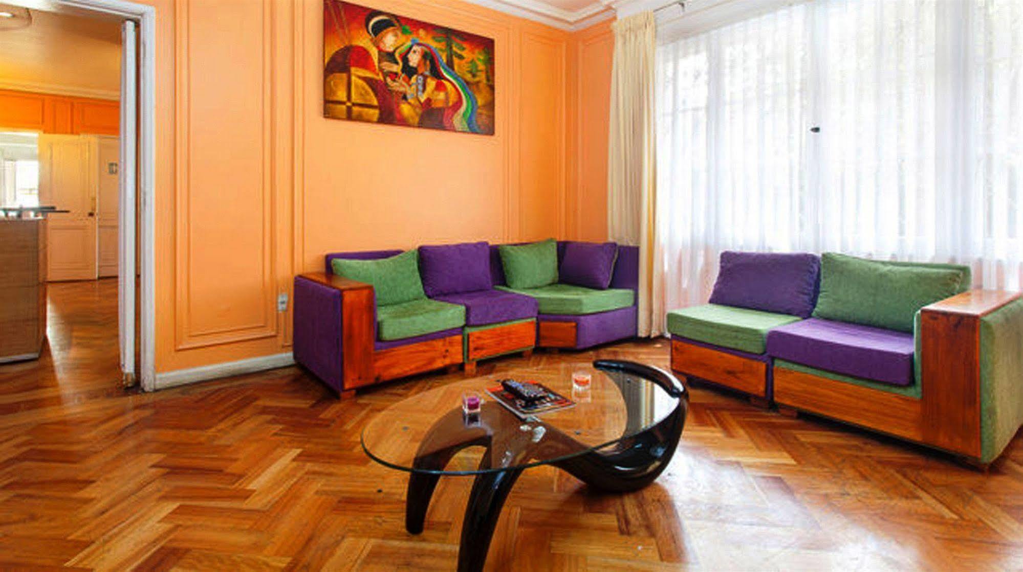 Salvador & Cafe Hostel