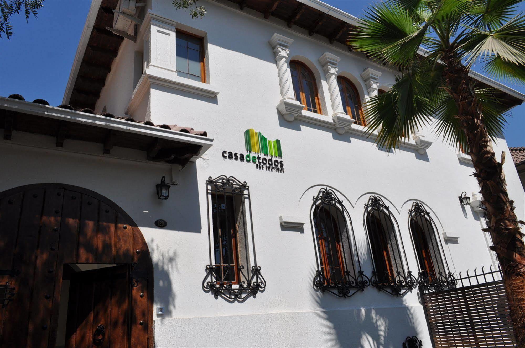 Hotel Casadetodos
