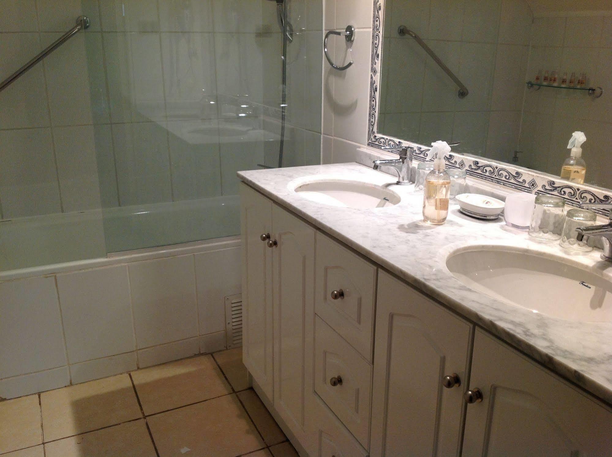 Boutique L'ambassade Providencia Hotel