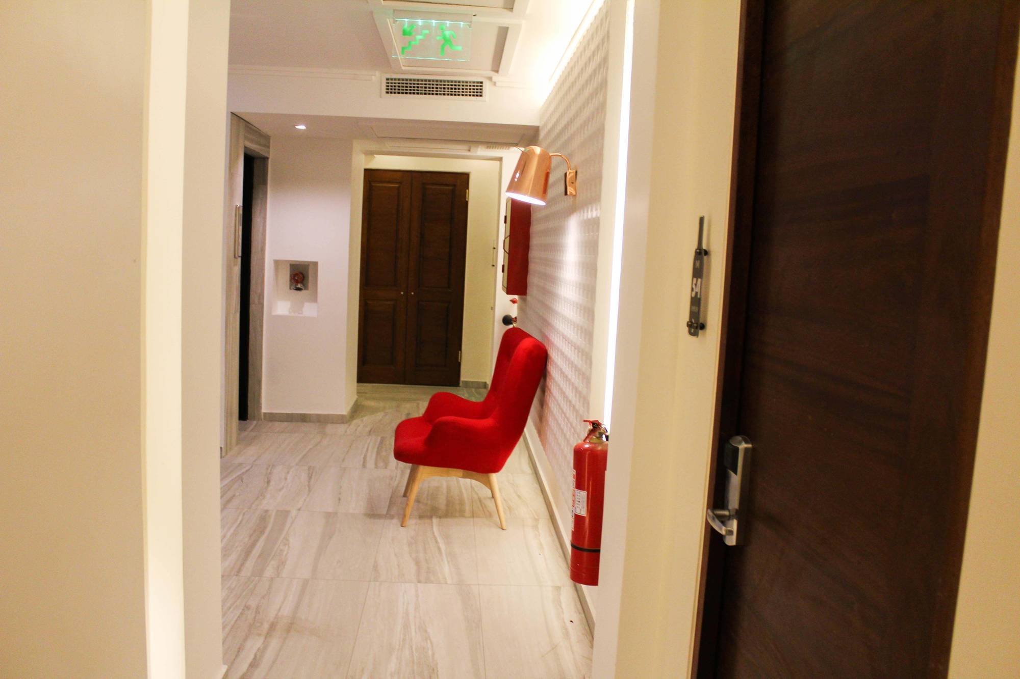 Sommelier Agustinas Hotel Santiago