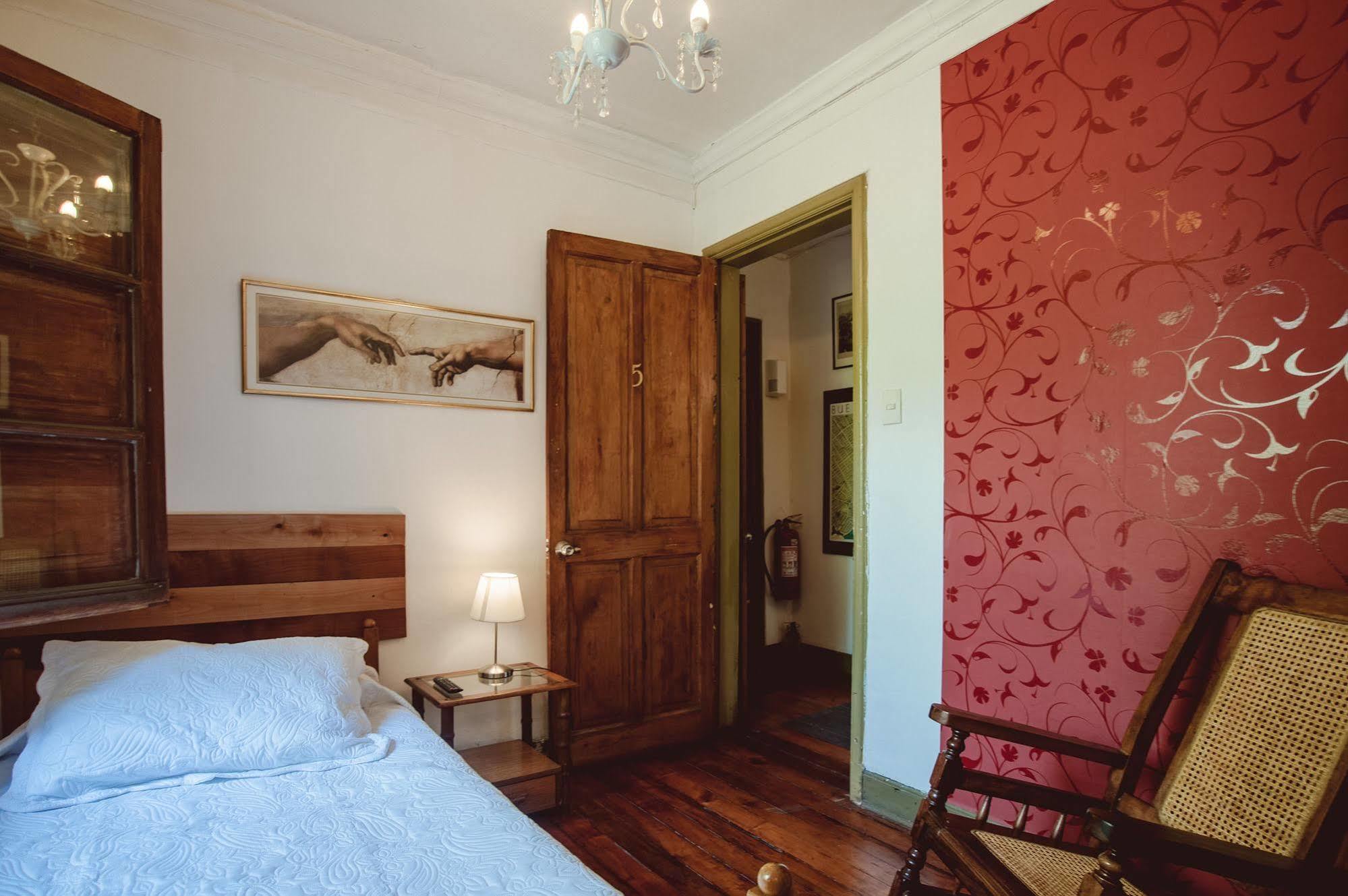 Providencia Bed & Breakfast 3*