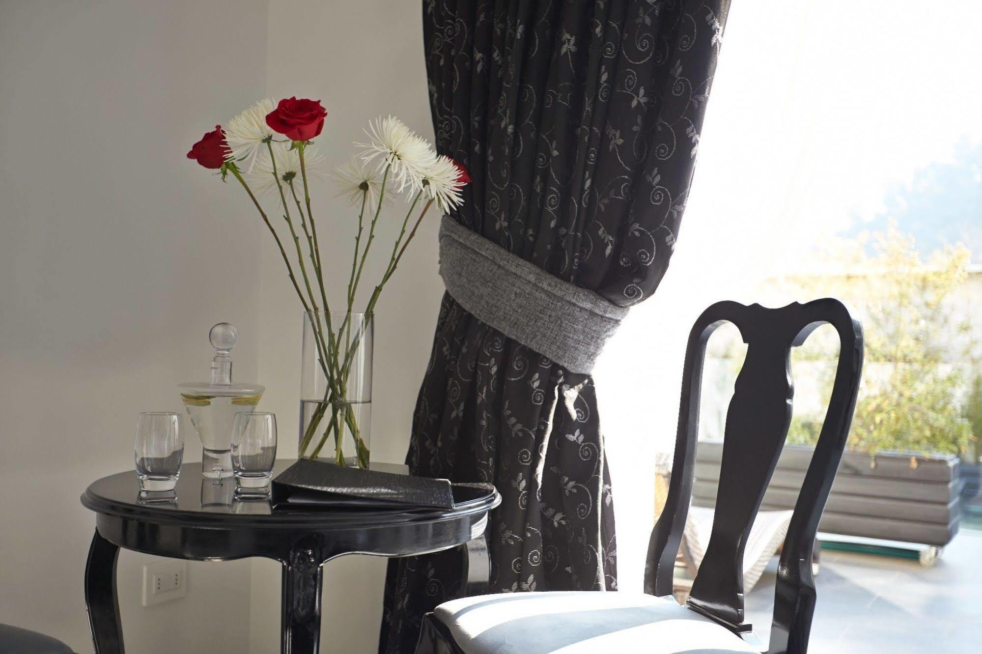 Tinto Boutique