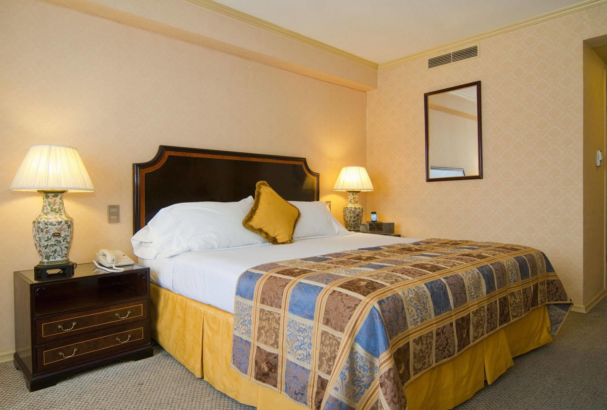 Hotel Park Plaza 4*