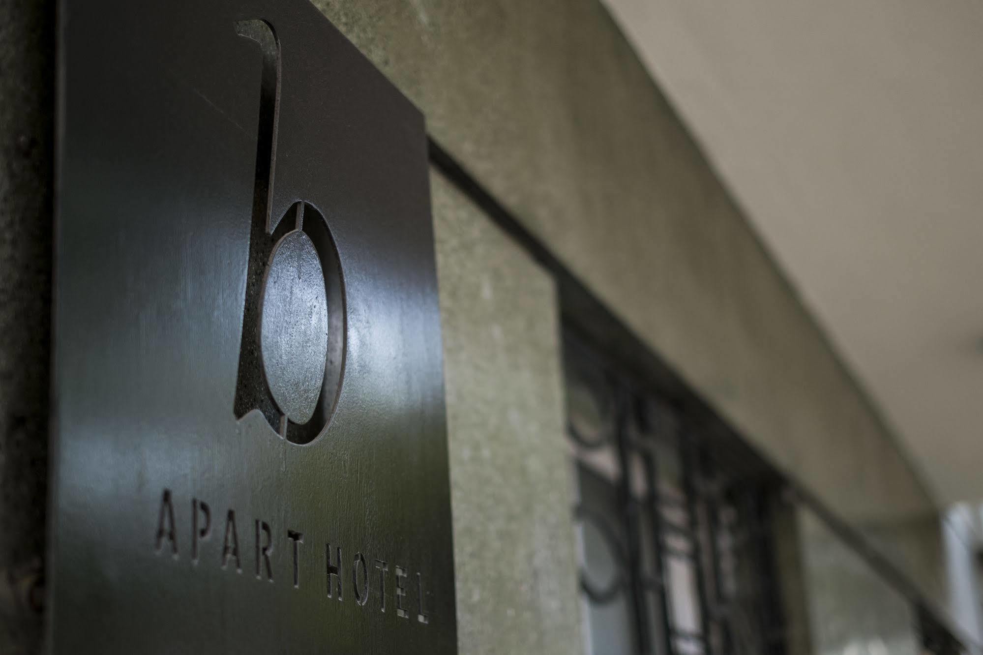 Aparthotel B