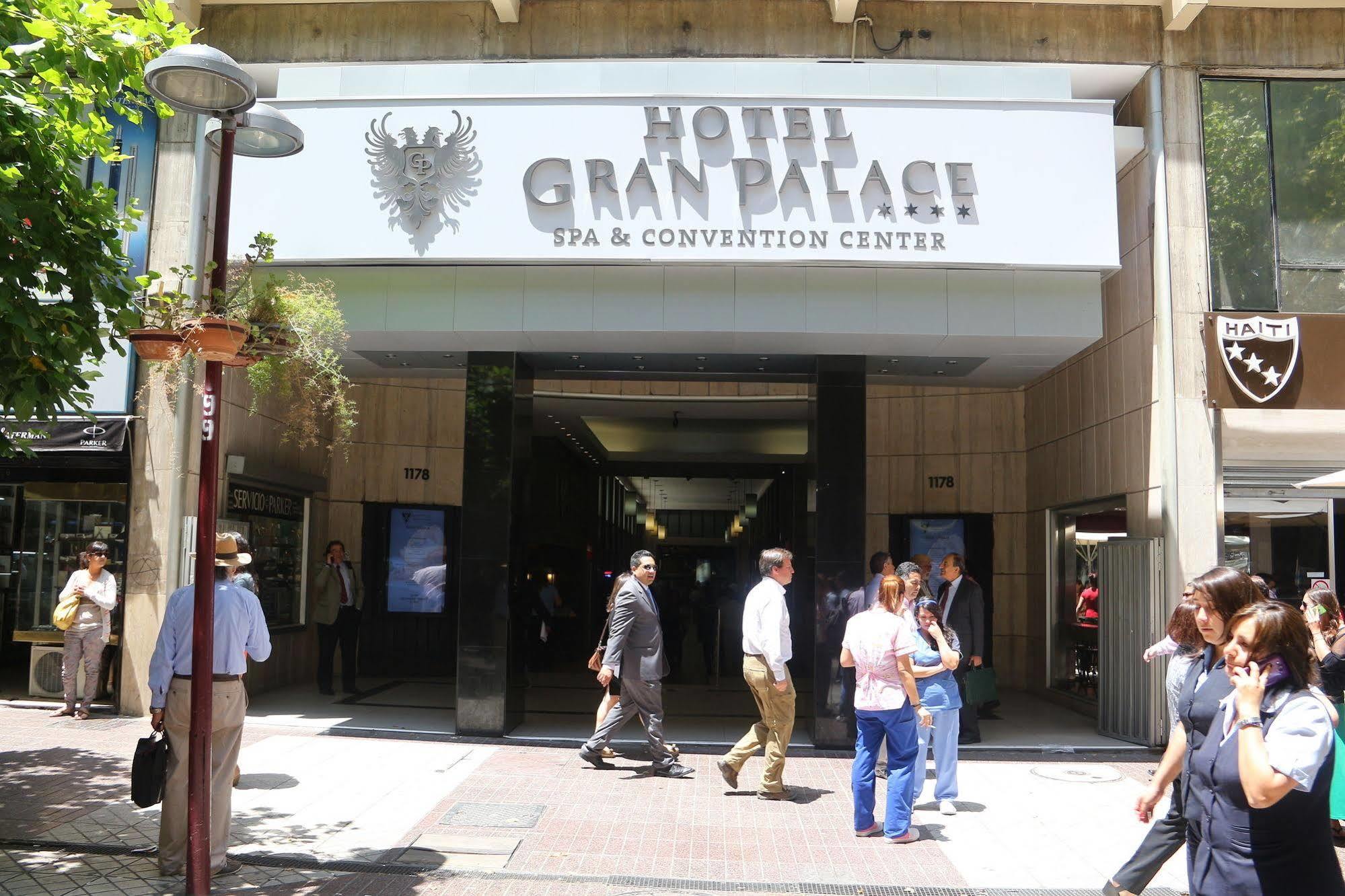 Gran Palace Khách sạn Santiago