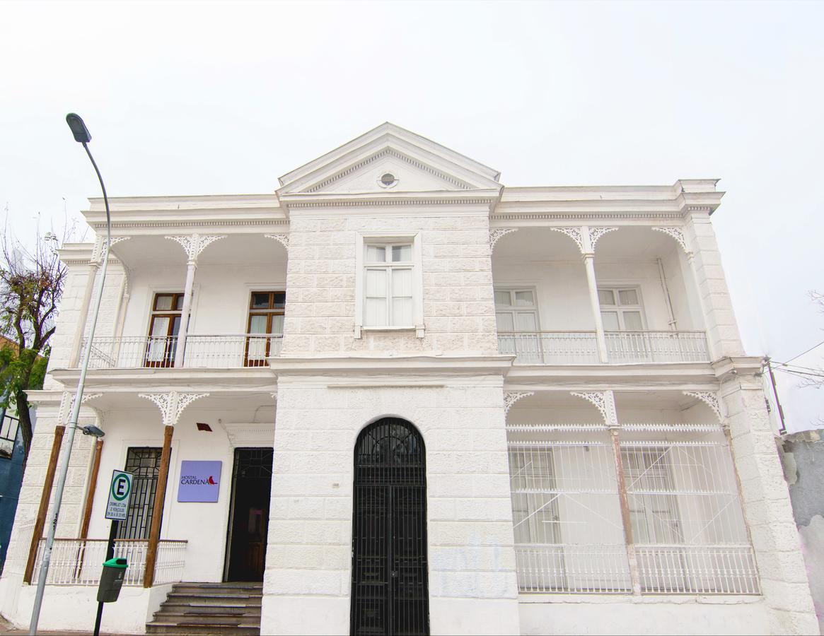Cardenal Hostel *