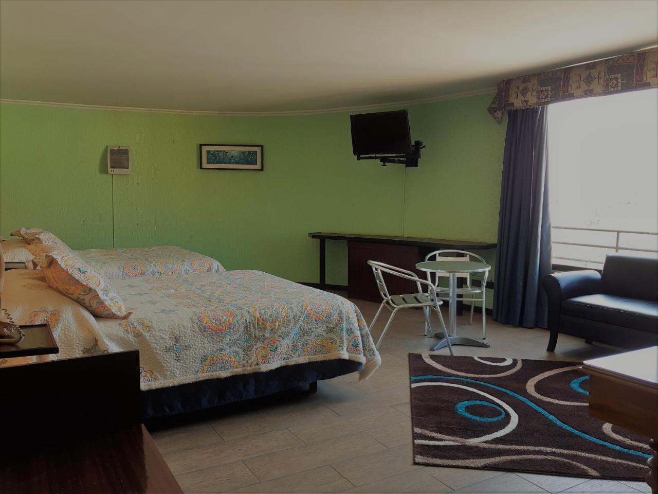 Julissa Hotel Santiago