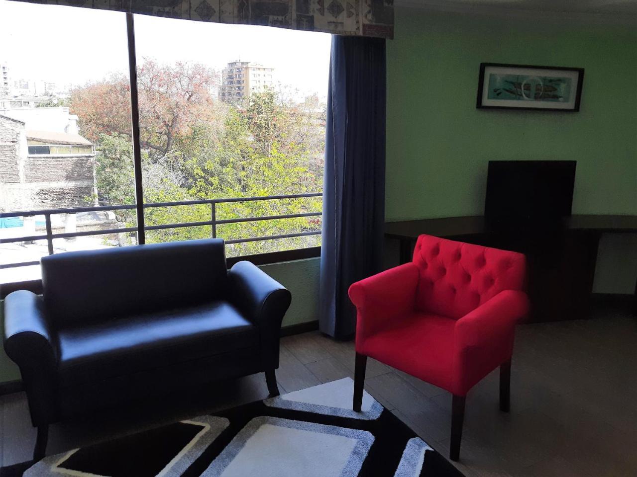 Julissa Hotel *