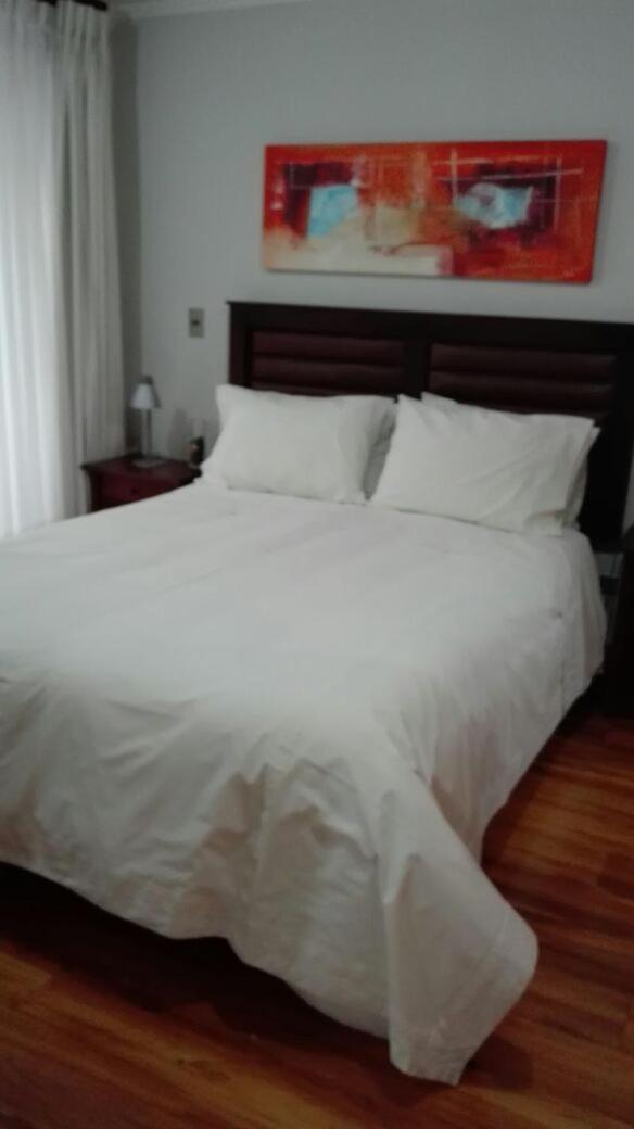 Aparthotel Austral Rentahome Americo Vespucio Norte Santiago