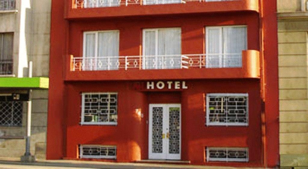 Ah Hotel