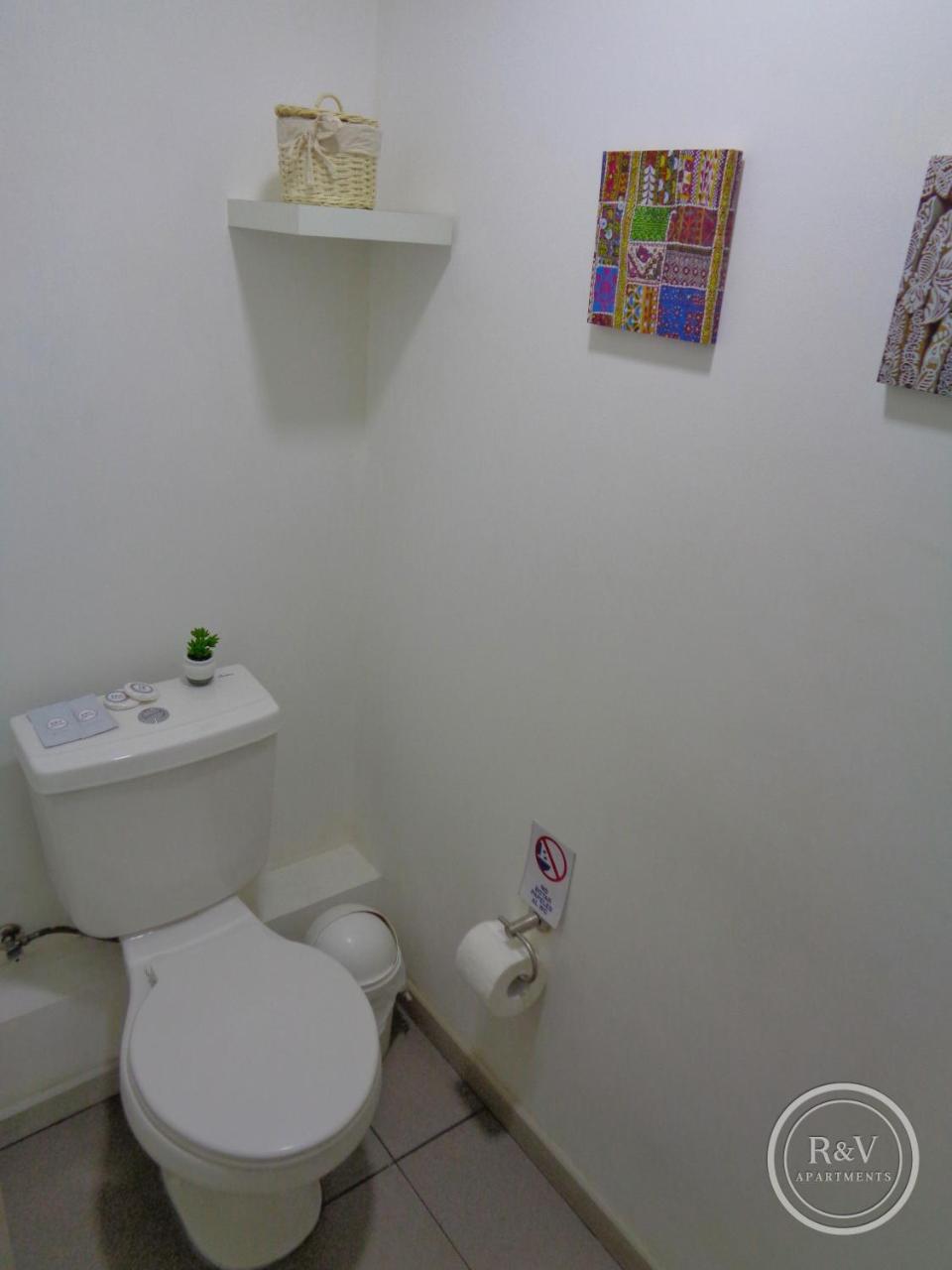 R&v Apartment *