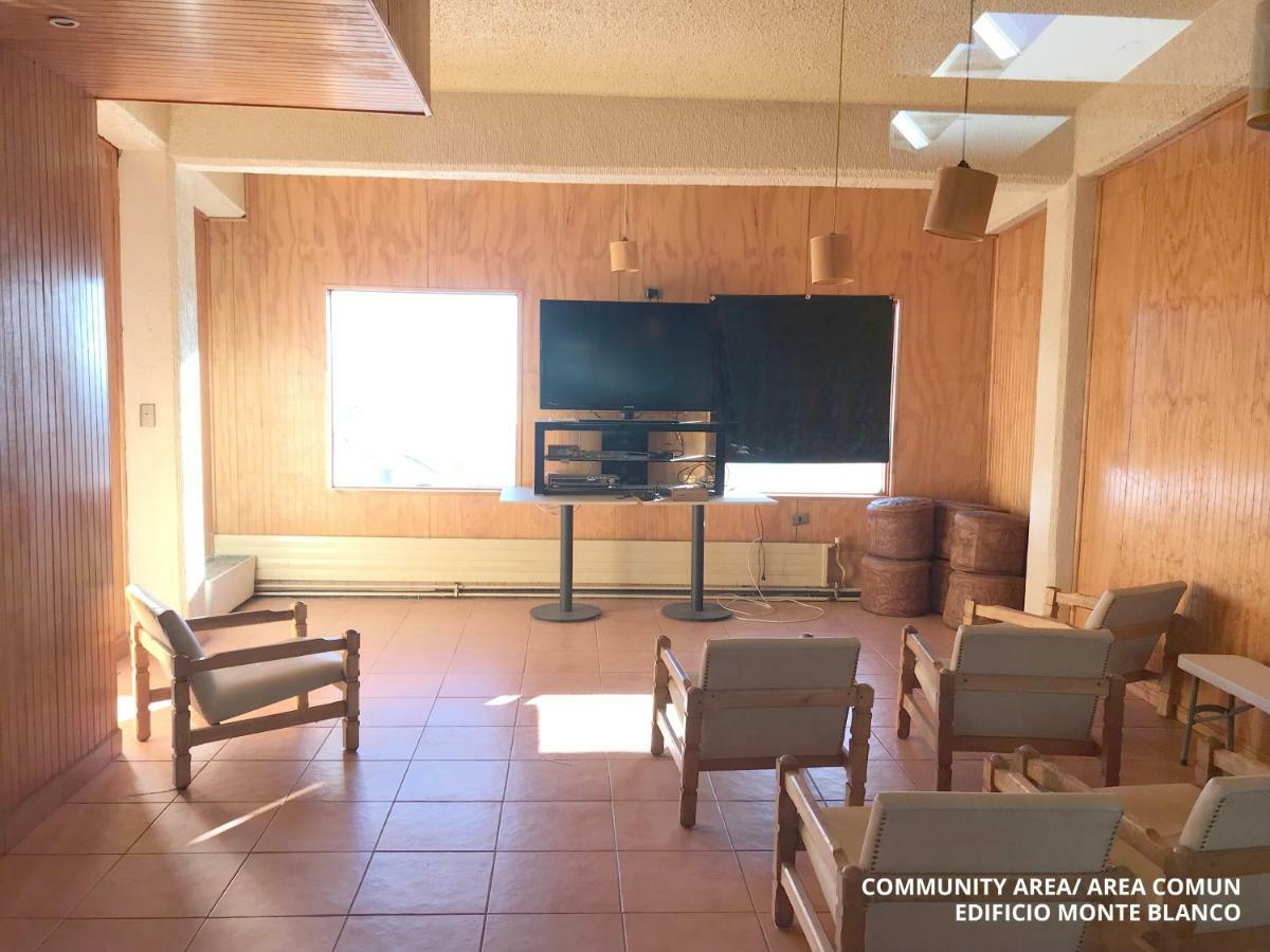 El Colorado, New Loft, In & Out, 4 People, Hot Pool, Walking Distance
