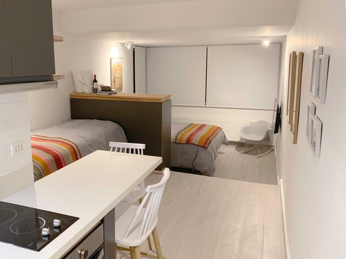 Apartamento El Colorado, New Loft, In & Out, 4 People, Hot Pool, Walking Distance