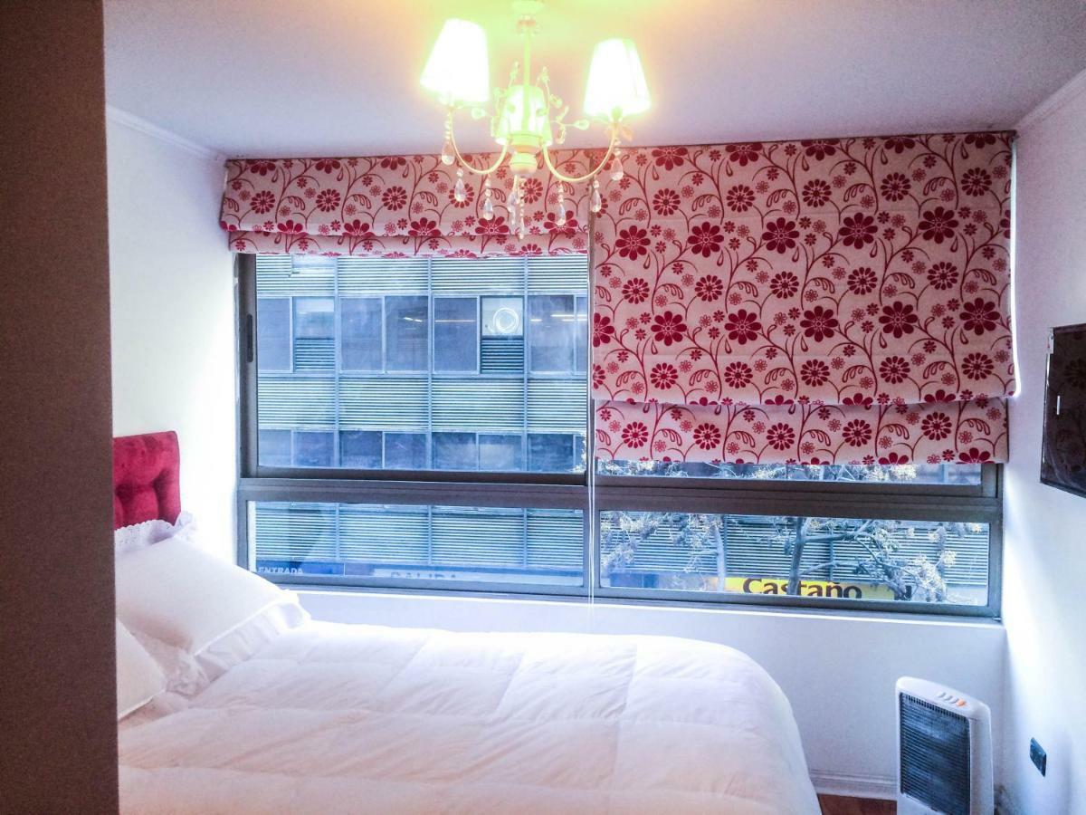 Depto Metro Santa Ana Apartment