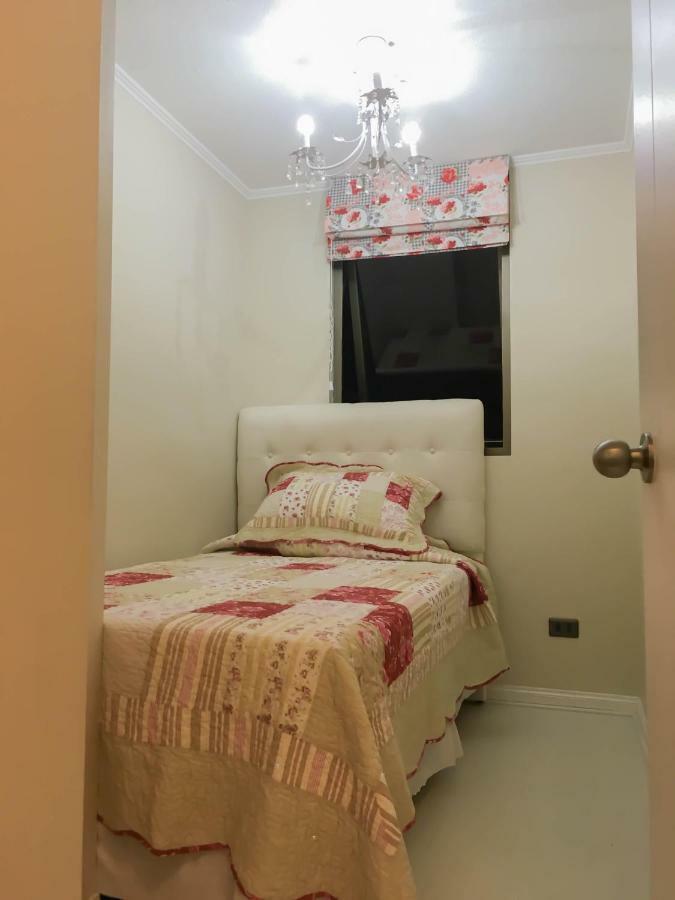 Depto Metro Santa Ana Apartment *