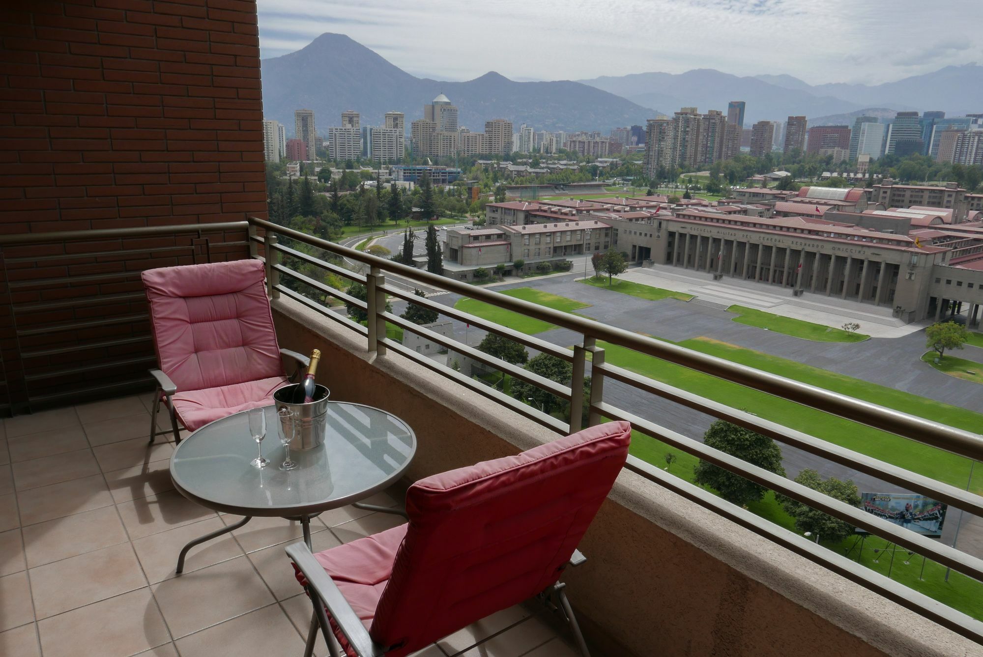 Cordova Savini Apartment Santiago