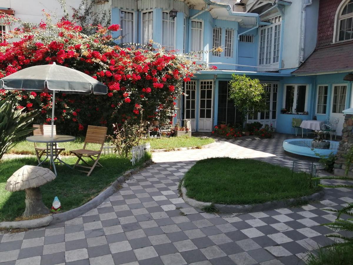La Cascarona Homestay Santiago