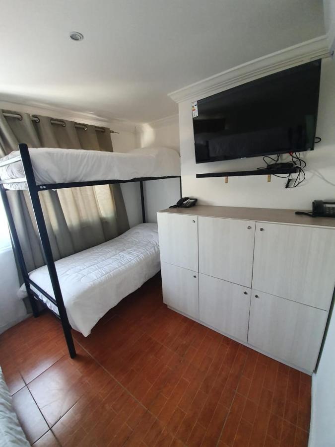 Vipar Guest house Santiago