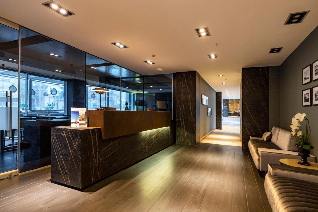 Khách sạn Western Premier Marina Condes