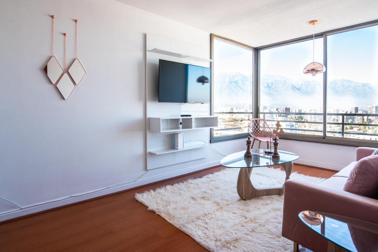 Rose Gold - 1br, Mountain View, Pool, Gym, Mall * Santiago de Chile