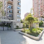 Uptown Ethnic - 2Br, Metro, Wifi, Tv